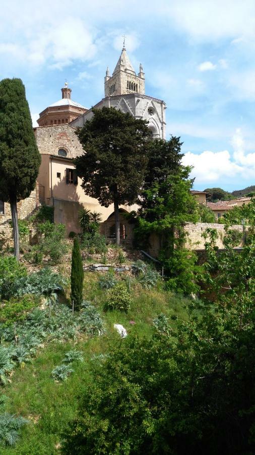 Al 32 B&B Massa Marittima Luaran gambar